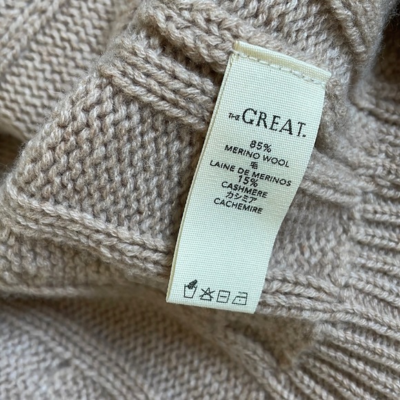 NWT The Great. Oatmeal Embroidered Cardigan Sweater. Size 0. - Picture 6 of 10